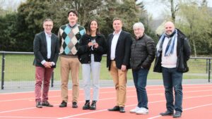 Médaillée de bronze des Championnats d'Europe en salle sur 800 m début mars à Istanbul, Agnès Raharolahy a été célébrée par le Club ainsi que les partenaires institutionnels et privés ce jeudi à la Chapelle-sur-Edre.