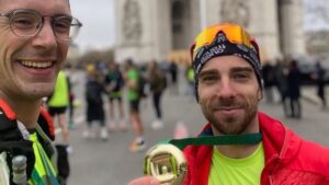 Ce dimanche au Marathon de Paris 2023, Alexis Fournier a bouclé ses 42,195 km en 2h38'22, pulvérisant son ancien temps de référence. 